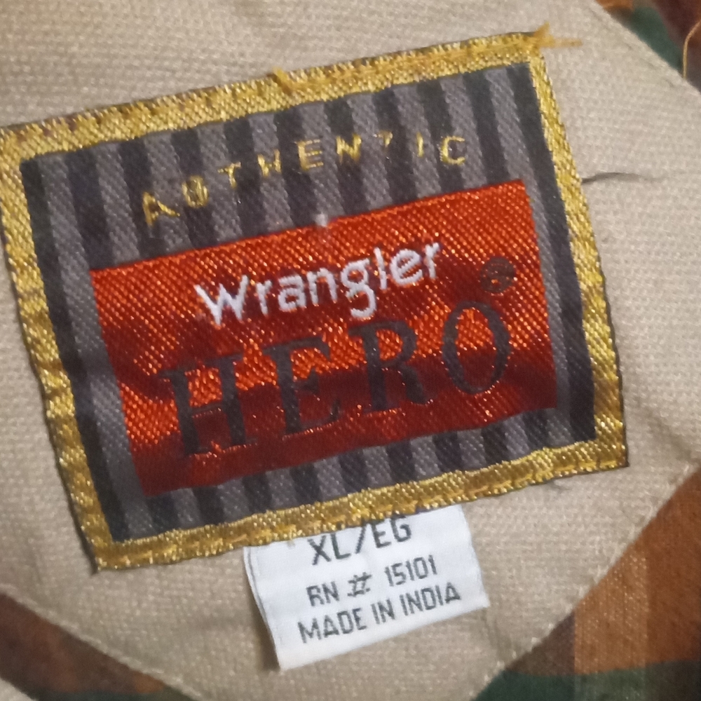 SOLD Vintage Wrangler Canvas Chore Coat - Picture 8 of 8